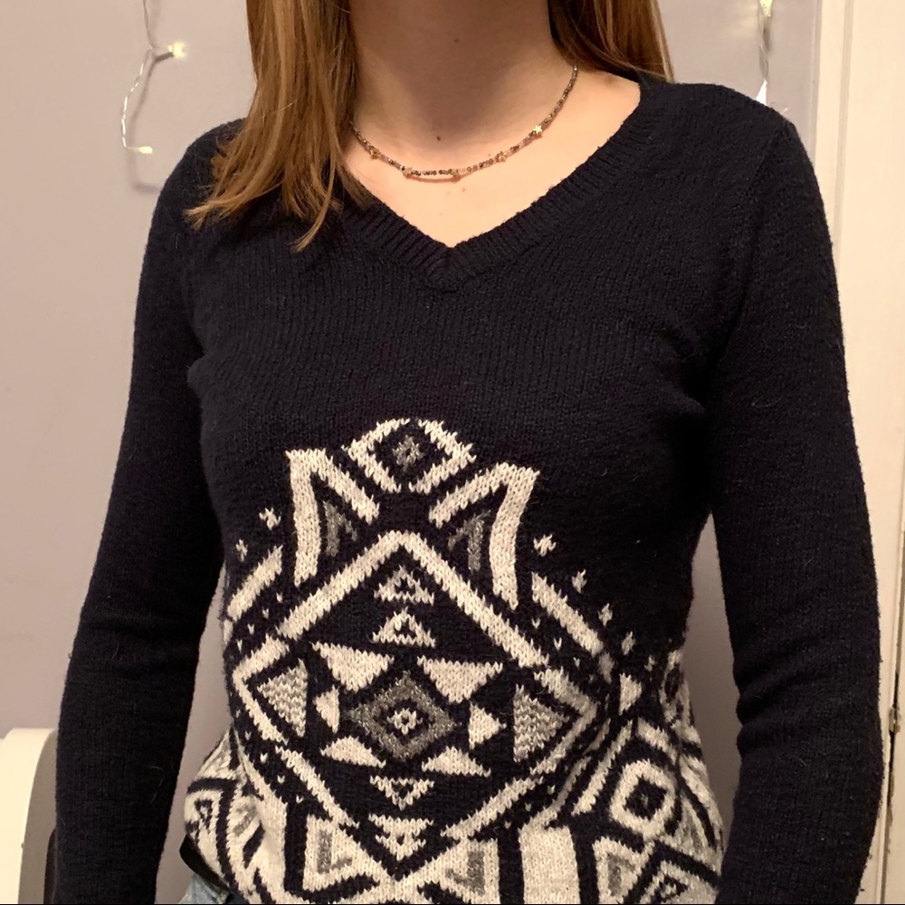 winter patterned sweater - Picture 2 of 3